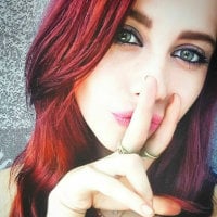 Offline chat soba modela LeaSunders