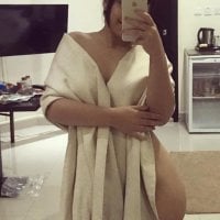 Arabic25girl's Offline Webcam Chat