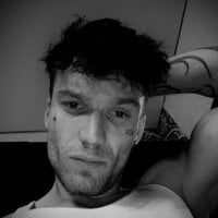 Huntall77 webcam model