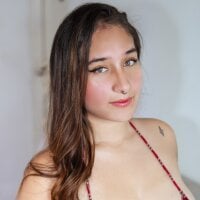 SofiiFoox webcam model