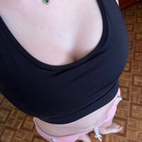 pussygirlbaby's Offline Chat Room