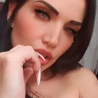 JordynxoPrice's Offline Chat Room