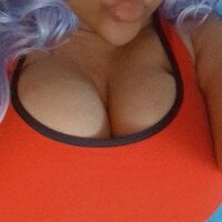 roxxistarfire webcam model
