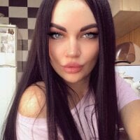 ValeriXXLove's Offline Chat Room