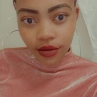 JuicyAssxx webcam model