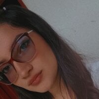 Rebeca_sandoval's Offline Chat Room