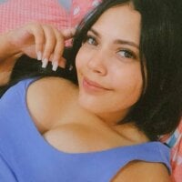 Angelina_yours' Offline Chat Room