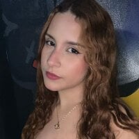 Dakotakitty's Offline Chat Room
