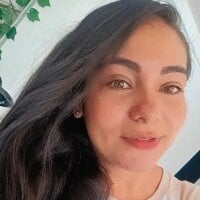 Nicol_J webcam model