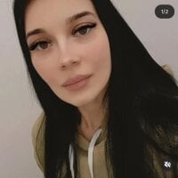 JhonSHelBy7LuNa webcam model