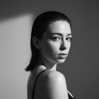 YanGorz webcam model