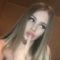 Naomi_111111 Cameră chat offline