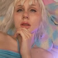 SweetLaumina webcam model