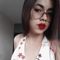 fiorella_roberts' Offline Chat Room