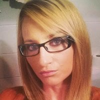 SWEETYSERENA's Offline Chat Room