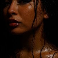mia_roux13 model avatar