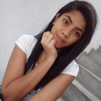 Roxi2000 webcam model