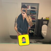 dutchguy96x's Offline Chat Room