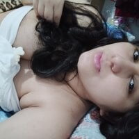 Bombom_sexyy webcam model