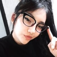 @mia_moondark avatar