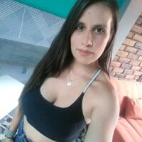 Alina_Ross' Offline Chat Room