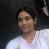 Zoe_ninette's Offline Chat Room