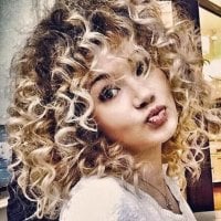 PreggoDoll's Offline Chat Room