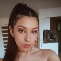 Kristy_Roma webcam model