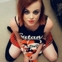 roxxyfuxx's Offline Chat Room