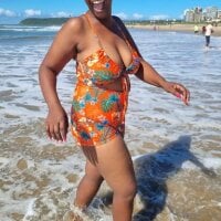 NAUGHTYEBONYX45 webcam model