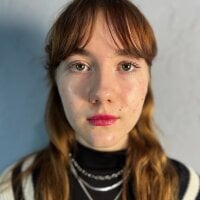 DarcyCarey's Offline Chat Room