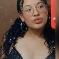 May_Smith420's Offline Chat Room