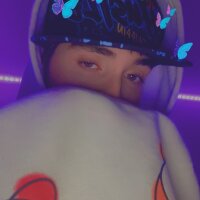 teendick200's Offline Chat Room