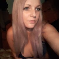 nicholenewlove's Offline Chat Room