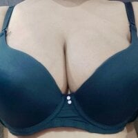 Shilpa_housewife's Webcam Show
