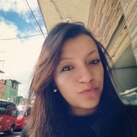 mia_nolimist's Offline Chat Room