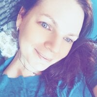 PlayfulcurvyyMilf webcam model