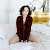 ArchieCold Adlı Modelin Çevrimdışı Sohbet Odası