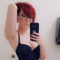 LolaAdams' Offline Chat Room