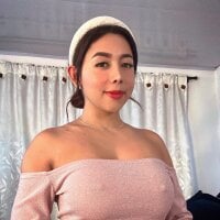 kam_amazoniann webcam model