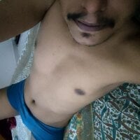 mediocreboy's Offline Chat Room