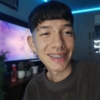 heyy_noah11 webcam model