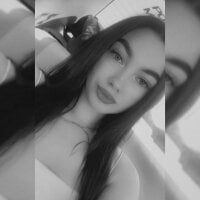 MonicaTess webcam model