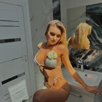 VivianaGrace's Avatar Pic