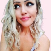 Darlingterrorr's Offline Chat Room