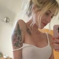 Anyasexx's Offline Chat Room