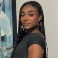 belelaqueen_18 webcam