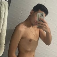 secret_boy2418's Avatar Pic