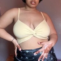 LilyRaniShow Offline Chatraum