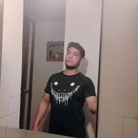 Hot20's Avatar Pic
